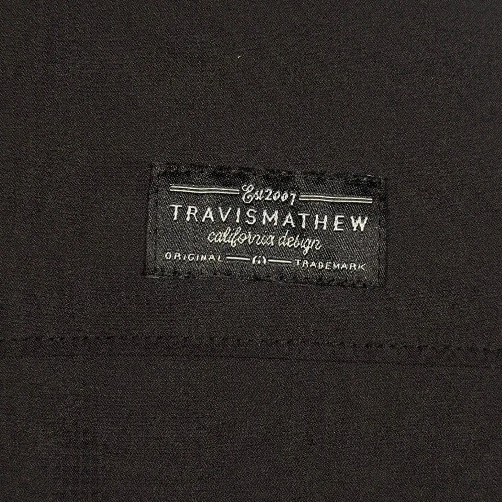 TravisMathew Youth Large Black Hooded Performance Jacket Full Zip Stretch